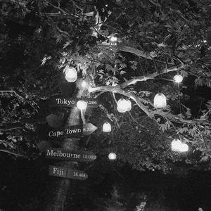 欧美大黑鸡巴操屁眼儿
